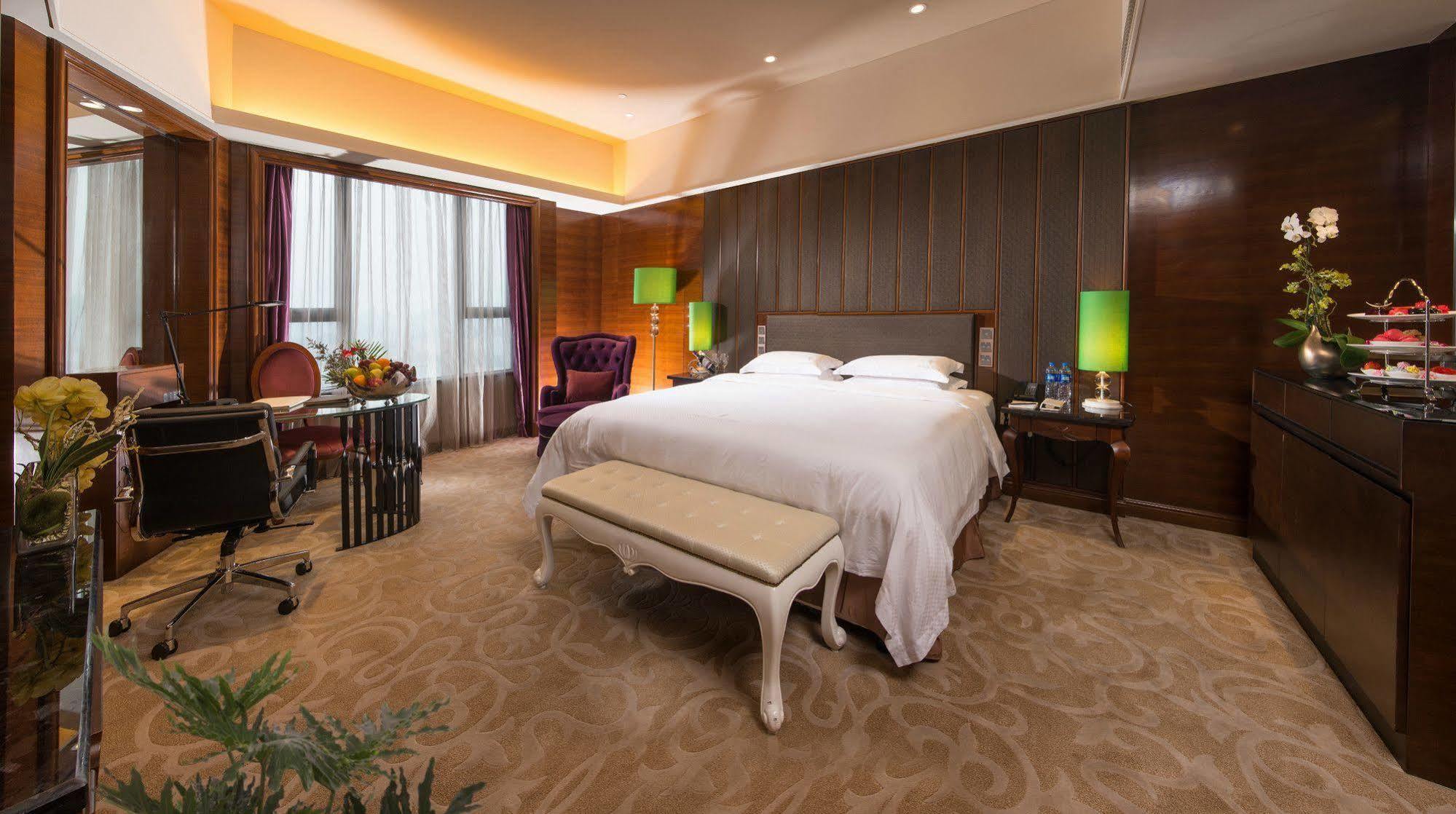 Malachite Hotel Dongguan Дунгуань Экстерьер фото